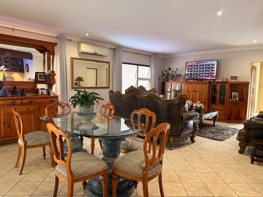 3 Bedroom Property for Sale in Safari Gardens North West